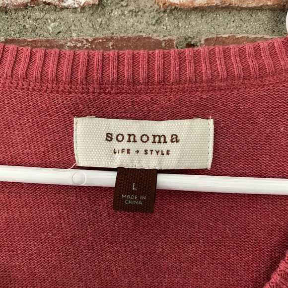 Women’s large appliquéd sweater - Picture 2 of 3